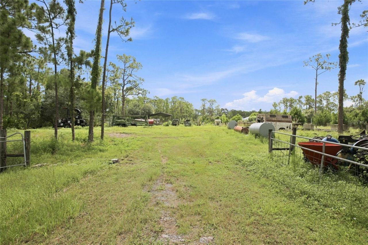 8146 Tropicaire Boulevard, North Port, FL 34291 Photo