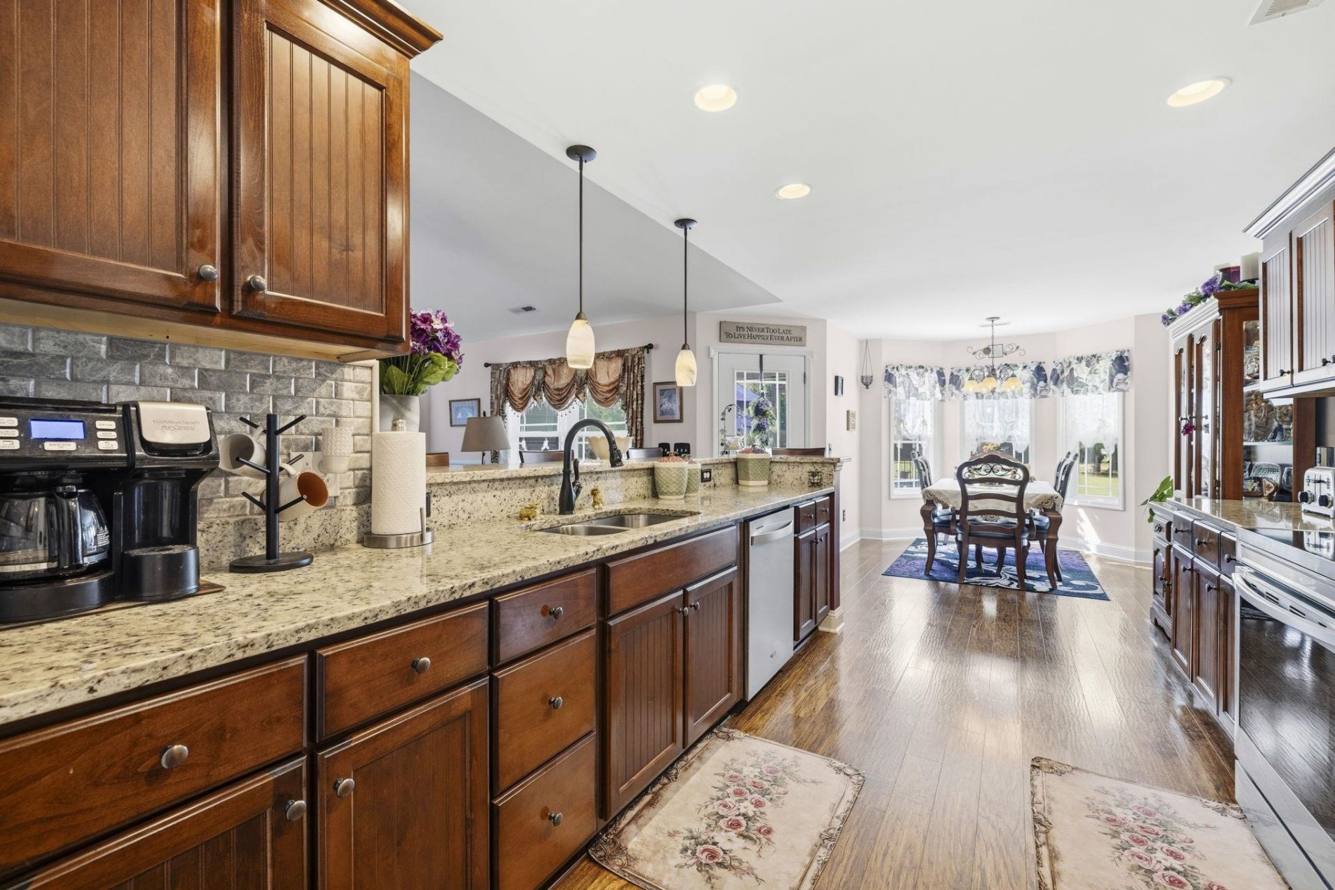 154 Clearwind Ct. Photo 12