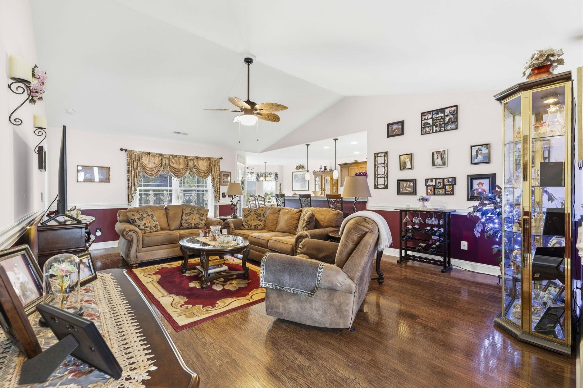 154 Clearwind Ct. Photo 5
