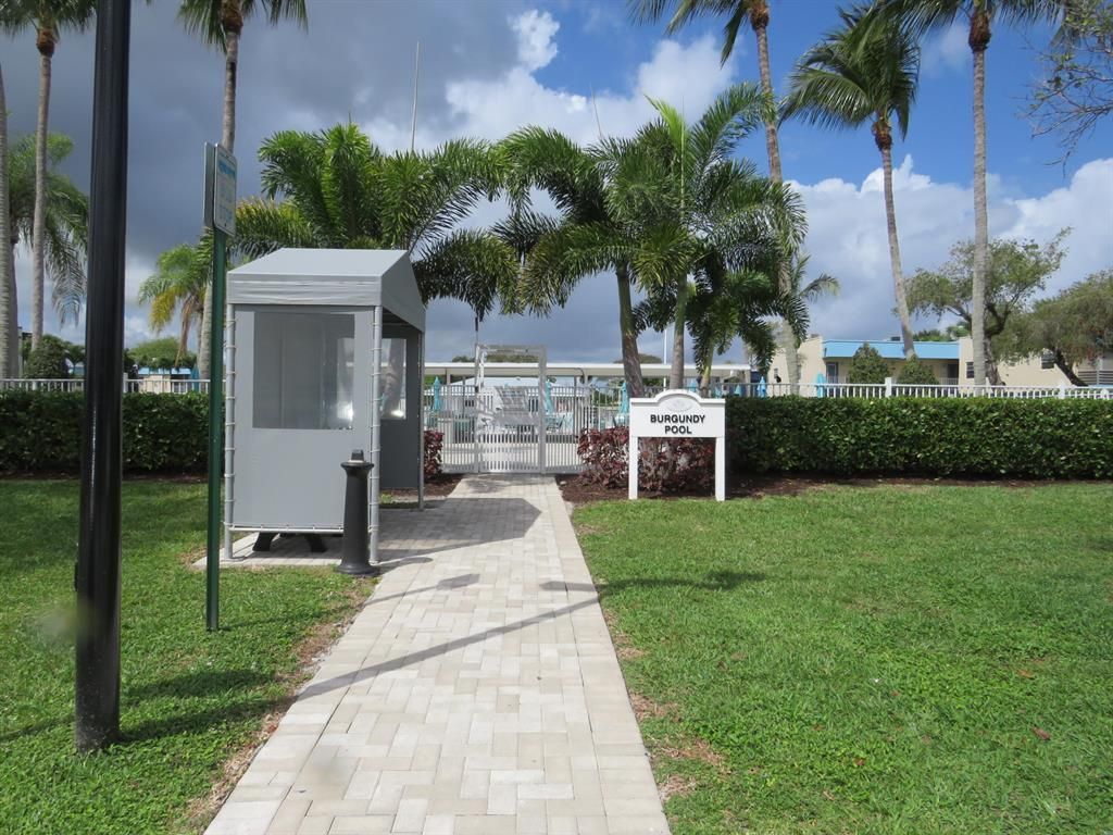 557 Burgundy L, Unit 557, Delray Beach, FL 33484 Photo
