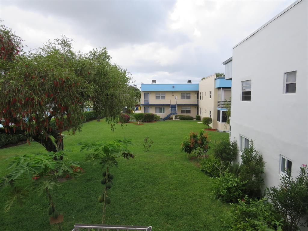 557 Burgundy L, Unit 557, Delray Beach, FL 33484 Photo