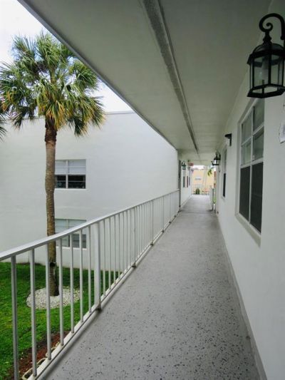 557 Burgundy L, Unit 557, Delray Beach, FL 33484 Photo