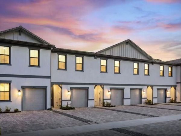 6746 KAVAGI Drive, Unit Latitude 2, Lantana, FL 33462