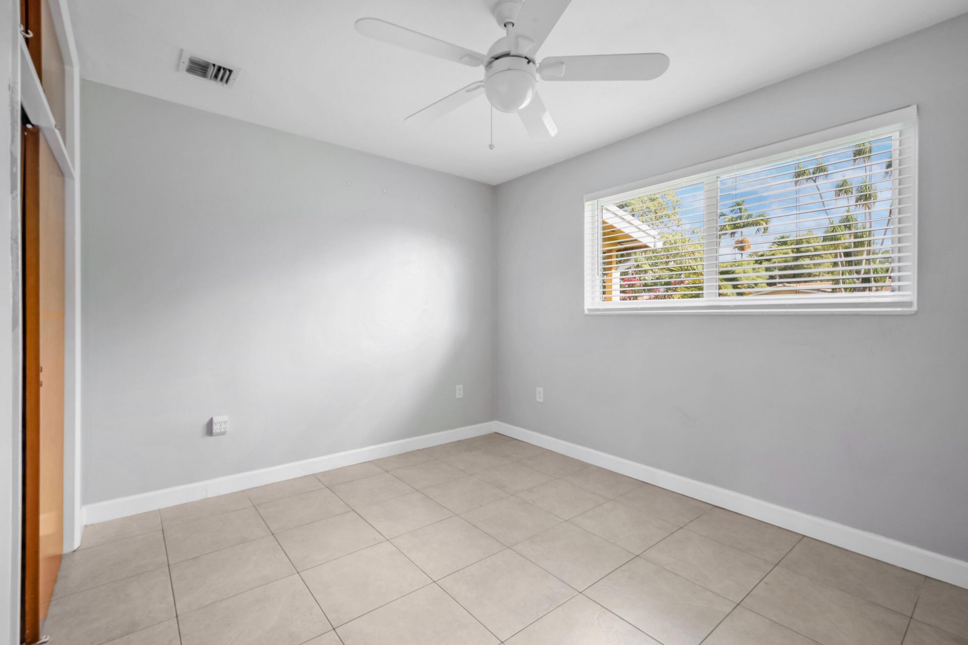 6760 SW 11th Street, Pembroke Pines, FL 33023 Photo