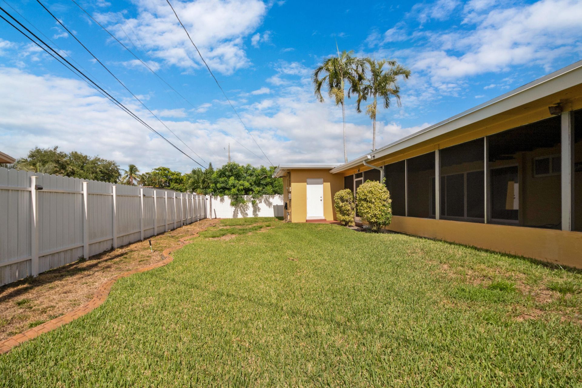6760 SW 11th Street, Pembroke Pines, FL 33023 Photo