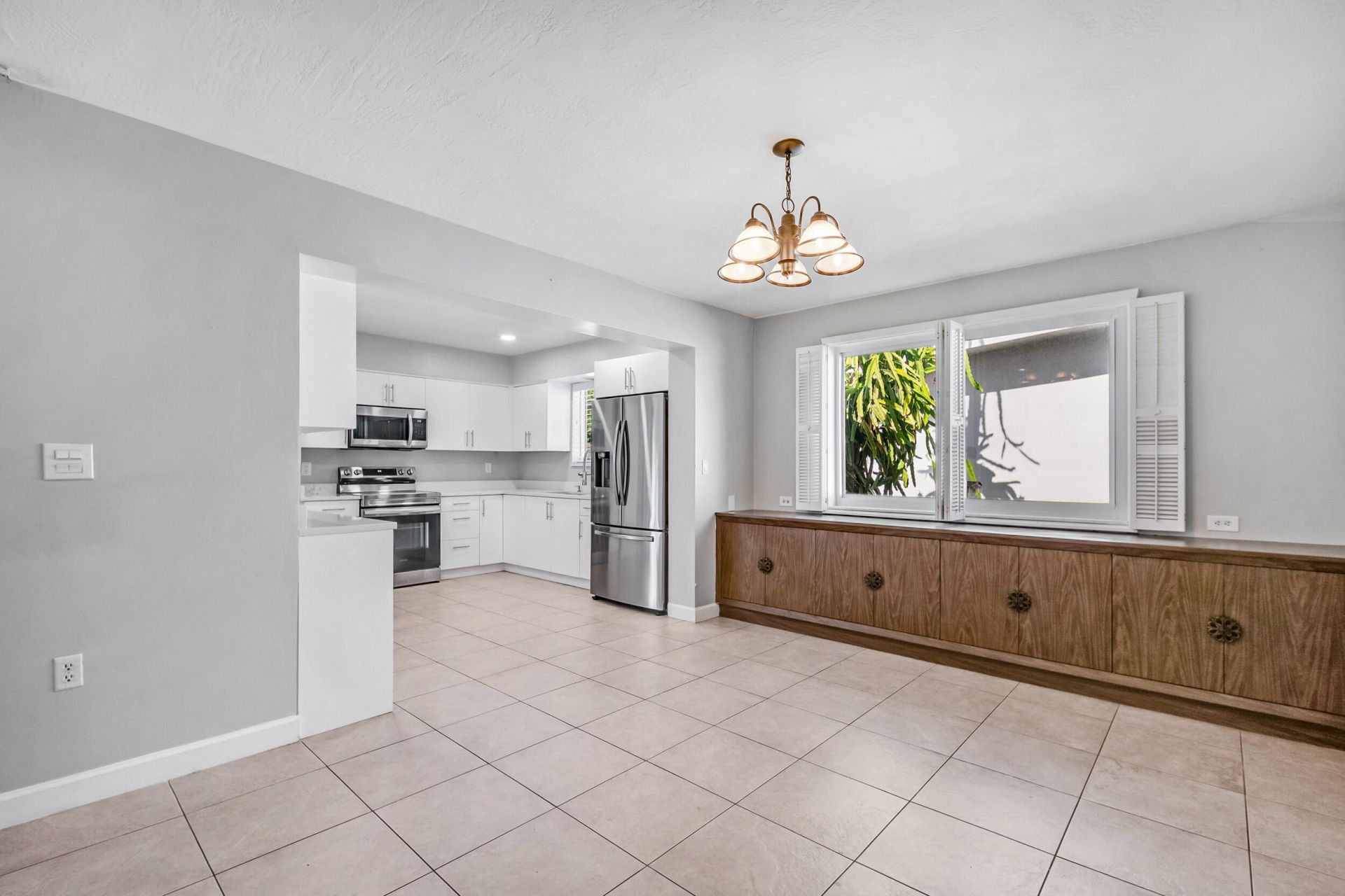 6760 SW 11th Street, Pembroke Pines, FL 33023 Photo
