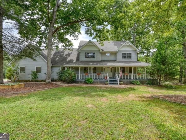 151 Sharp Top Circle, Blairsville, GA 30512