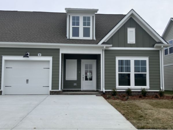 5107 Pace Park Cir , Columbia, TN 38401