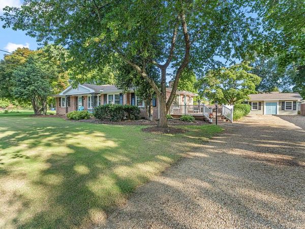 39 Hatton Avenue, KILMARNOCK, VA 22482