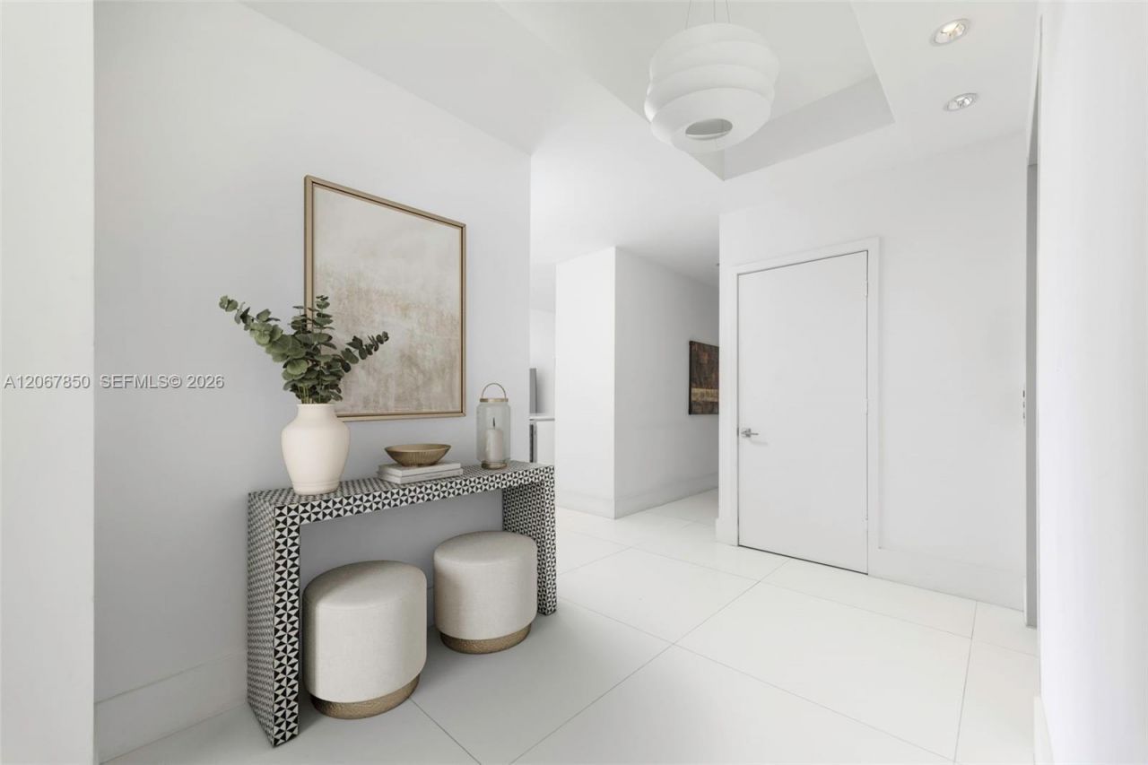 801 S Pointe Dr , Unit 301, Miami Beach, FL 33139 Photo