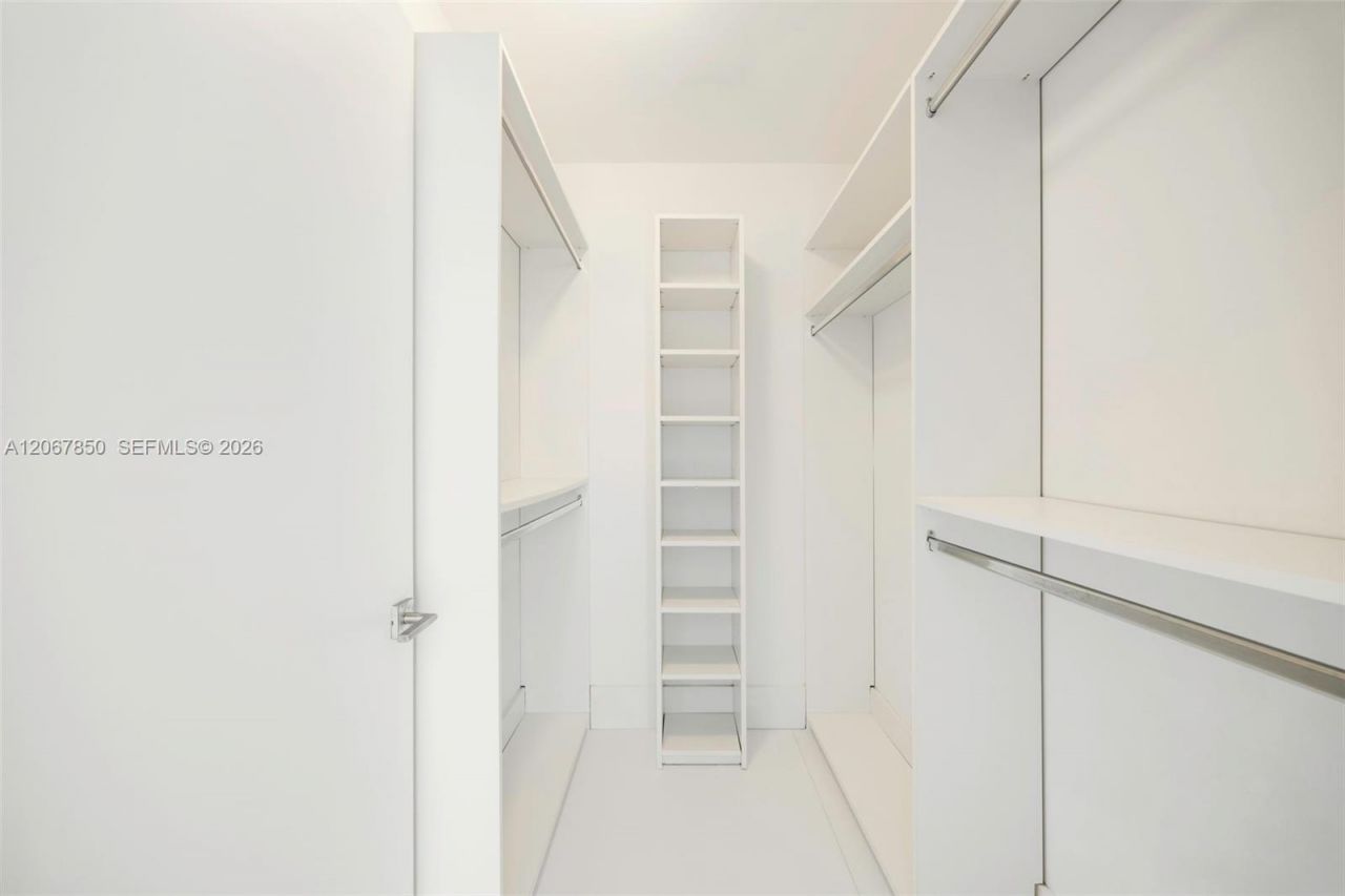 801 S Pointe Dr , Unit 301, Miami Beach, FL 33139 Photo