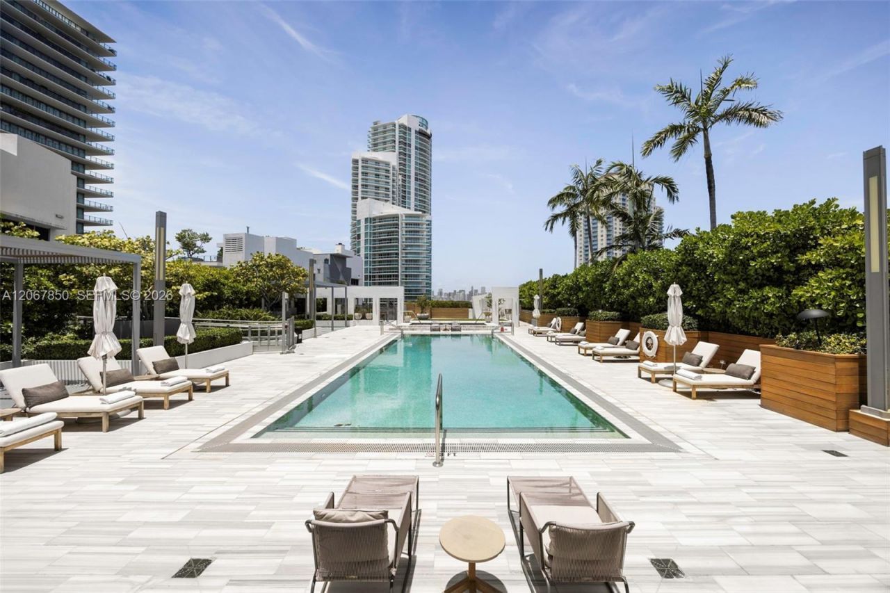 801 S Pointe Dr , Unit 301, Miami Beach, FL 33139 Photo
