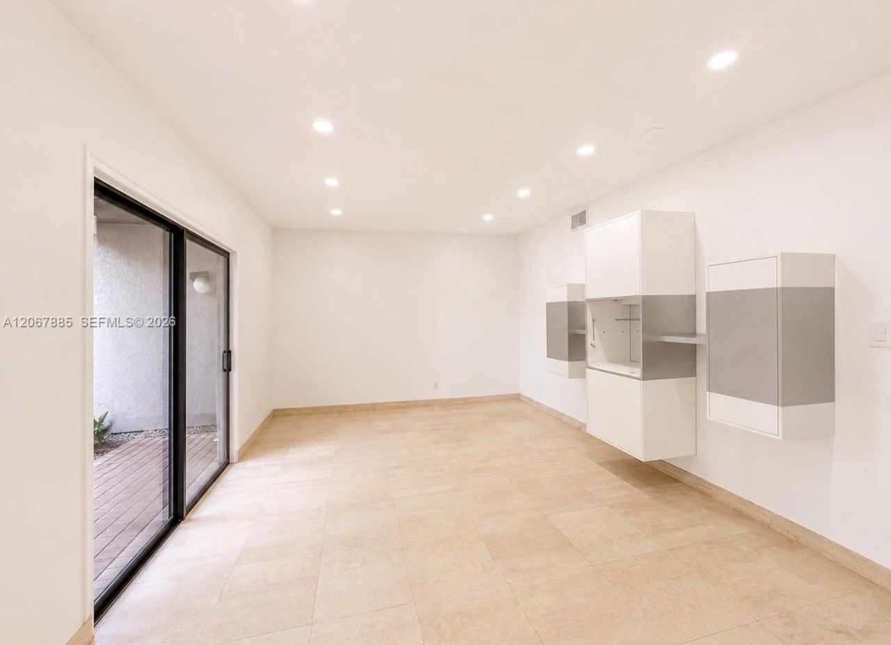 406 Saint Andrews Rd , Unit 53, Hollywood, FL 33021 Photo
