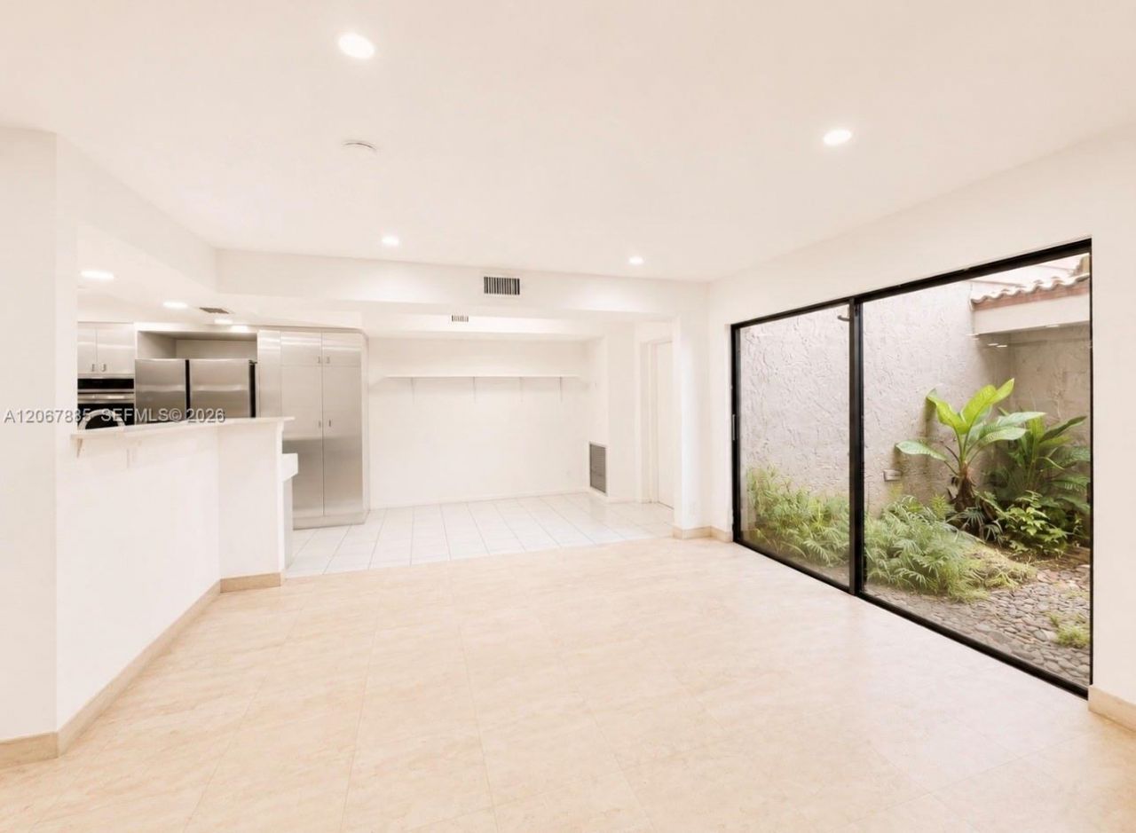 406 Saint Andrews Rd , Unit 53, Hollywood, FL 33021 Photo