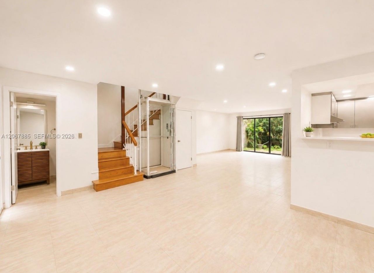 406 Saint Andrews Rd , Unit 53, Hollywood, FL 33021 Photo
