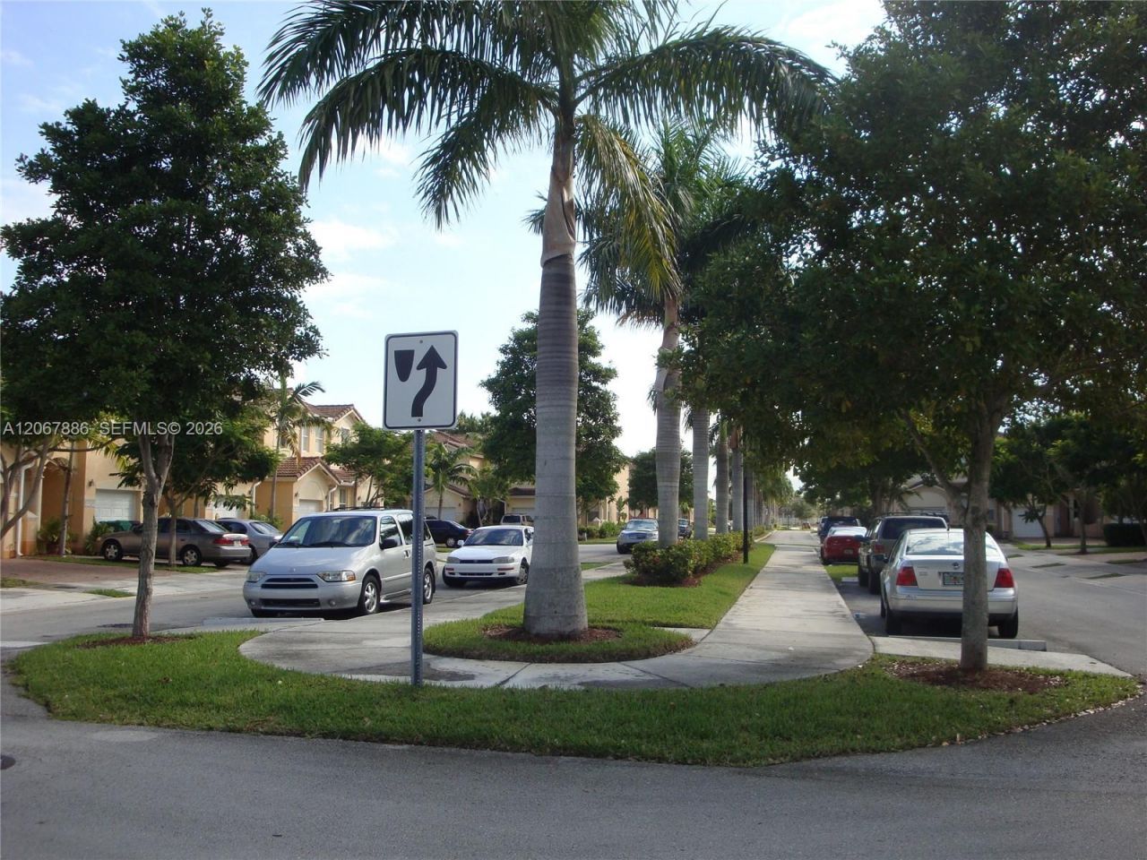 12472 SW 123rd St , Miami, FL 33186 Photo