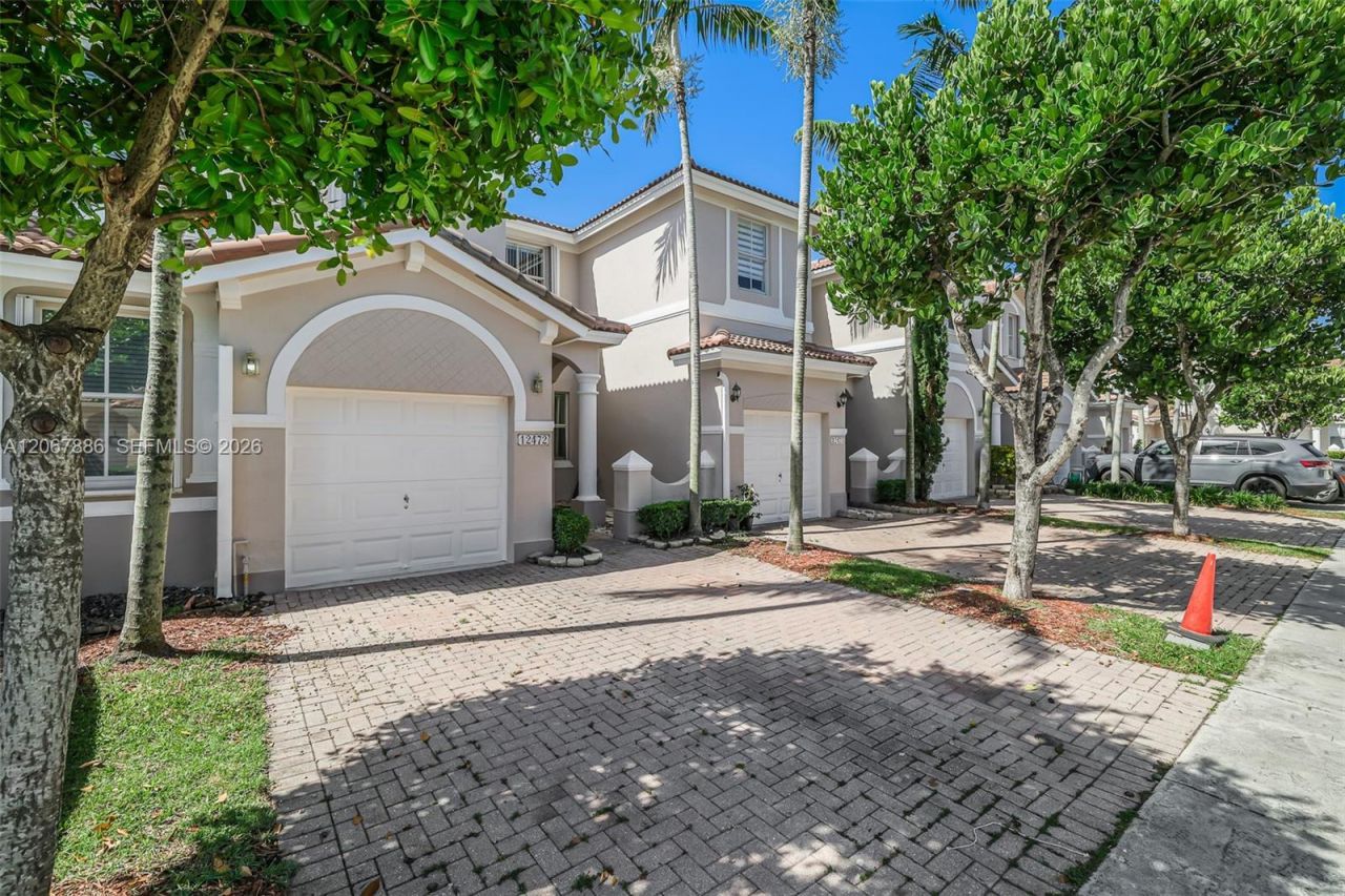 12472 SW 123rd St , Miami, FL 33186 Photo