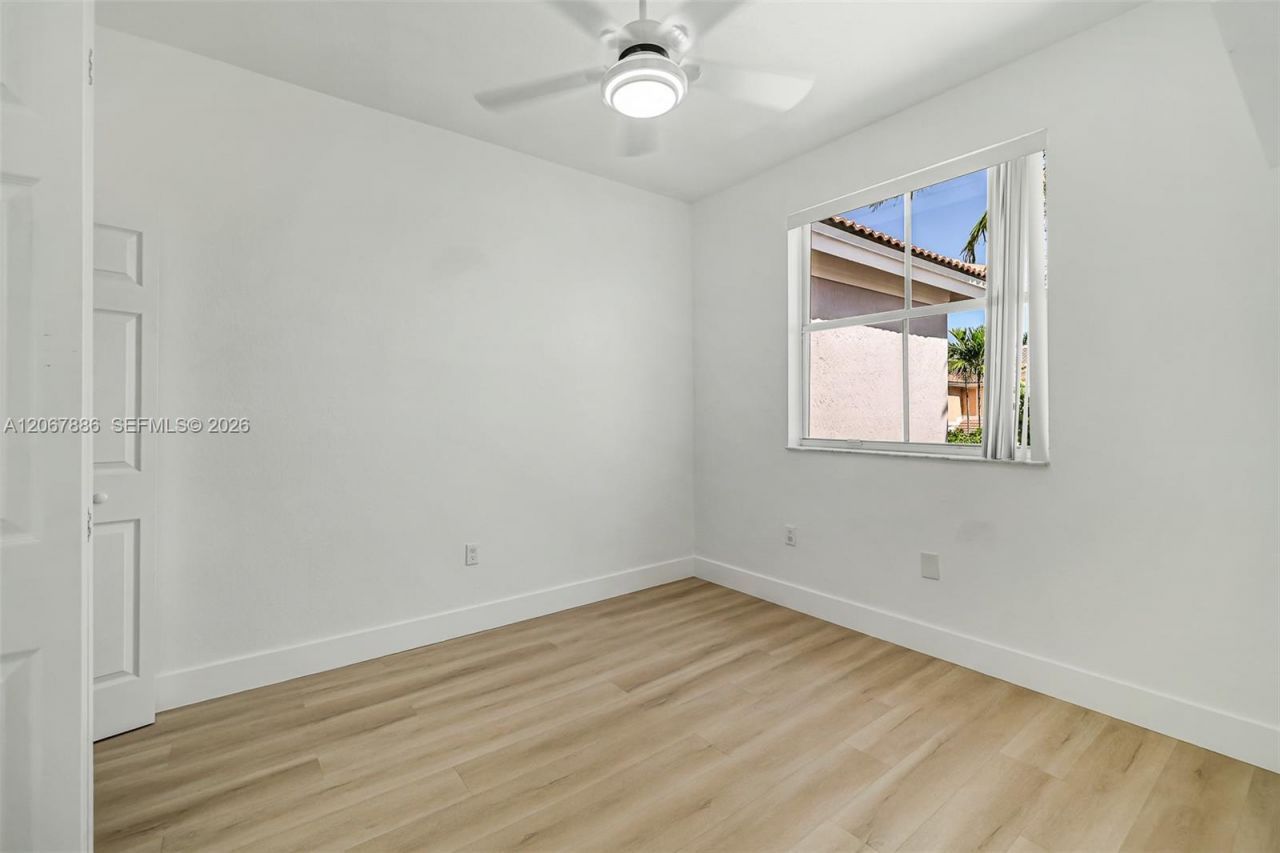 12472 SW 123rd St , Miami, FL 33186 Photo