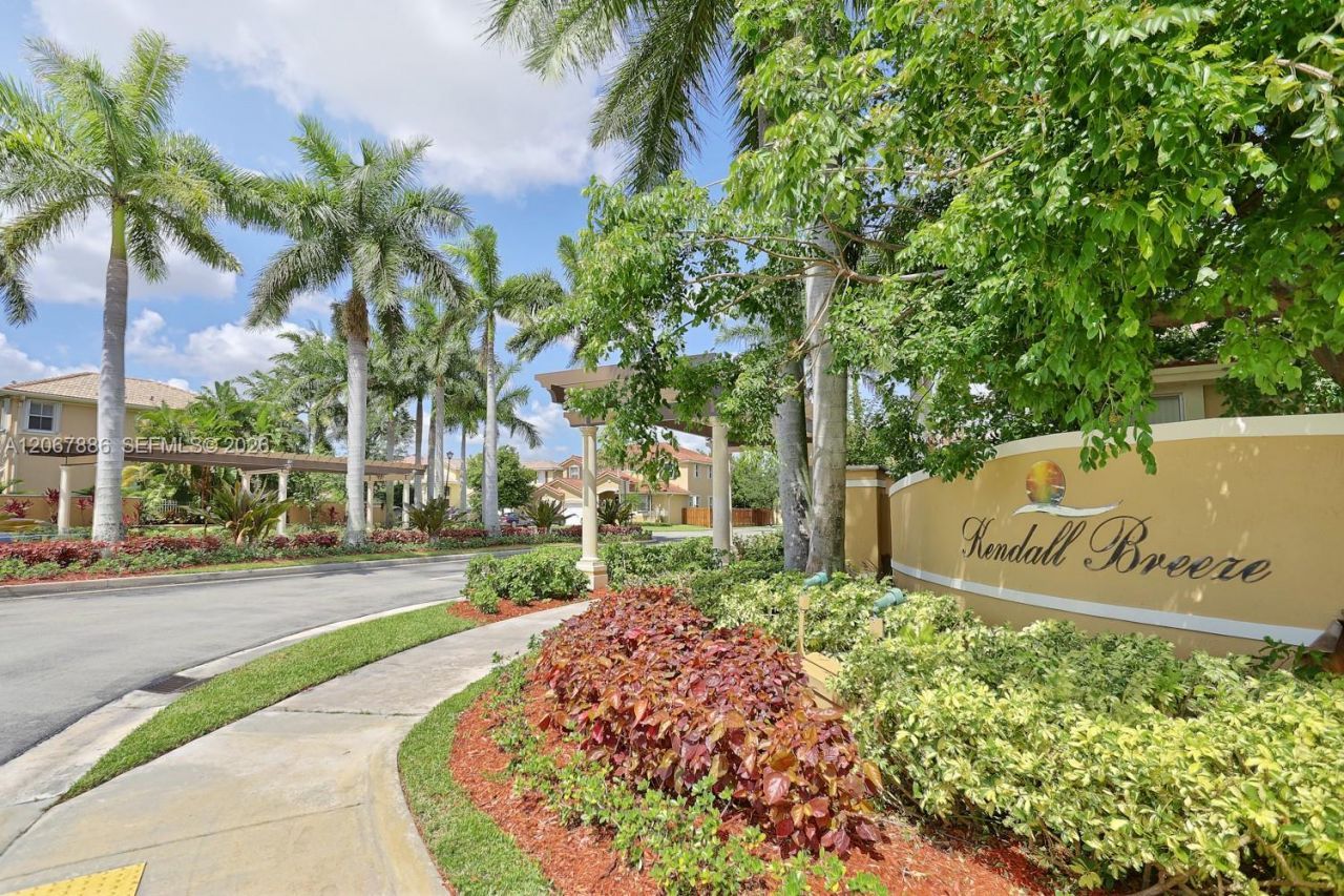 12472 SW 123rd St , Miami, FL 33186 Photo