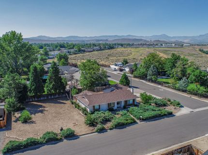 1257 Monarch Lane, Gardnerville, NV 89460 Photo