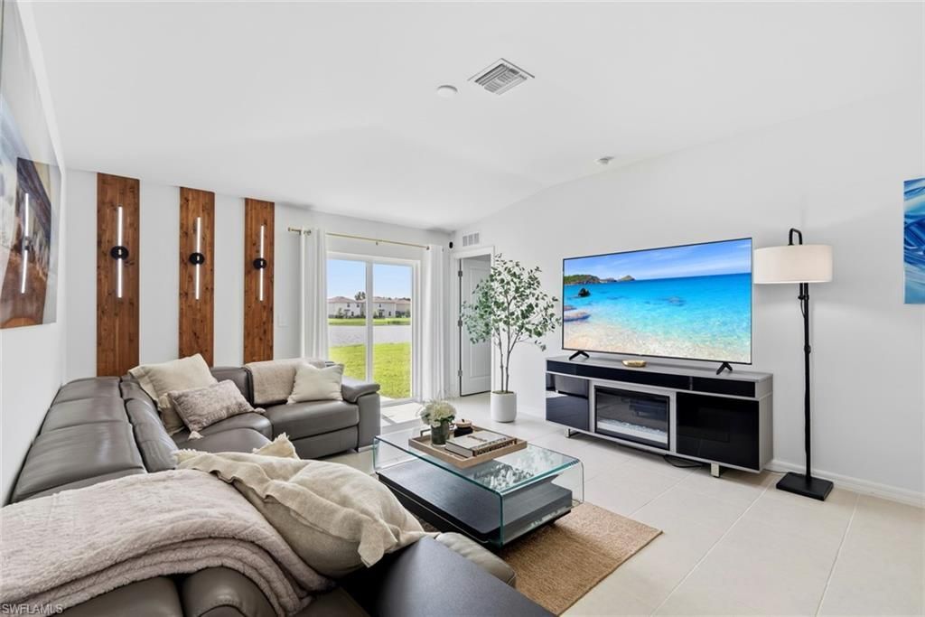 12119 Shortleaf Pine Trl, Fort Myers, FL 33966 Photo