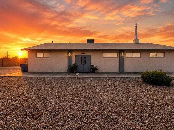 15703 N 36TH Street, Phoenix, AZ 85032