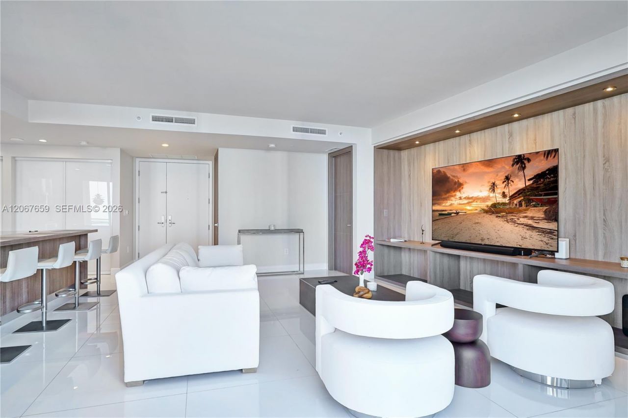 901 Brickell Key Blvd, Unit 2507, Miami, FL 33131 Photo
