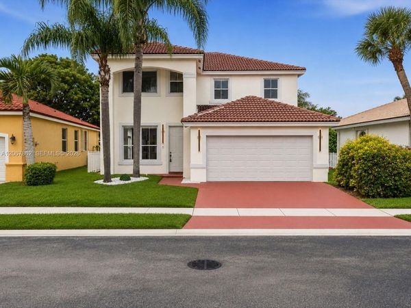 1800 NW 78th Ave, Pembroke Pines, FL 33024