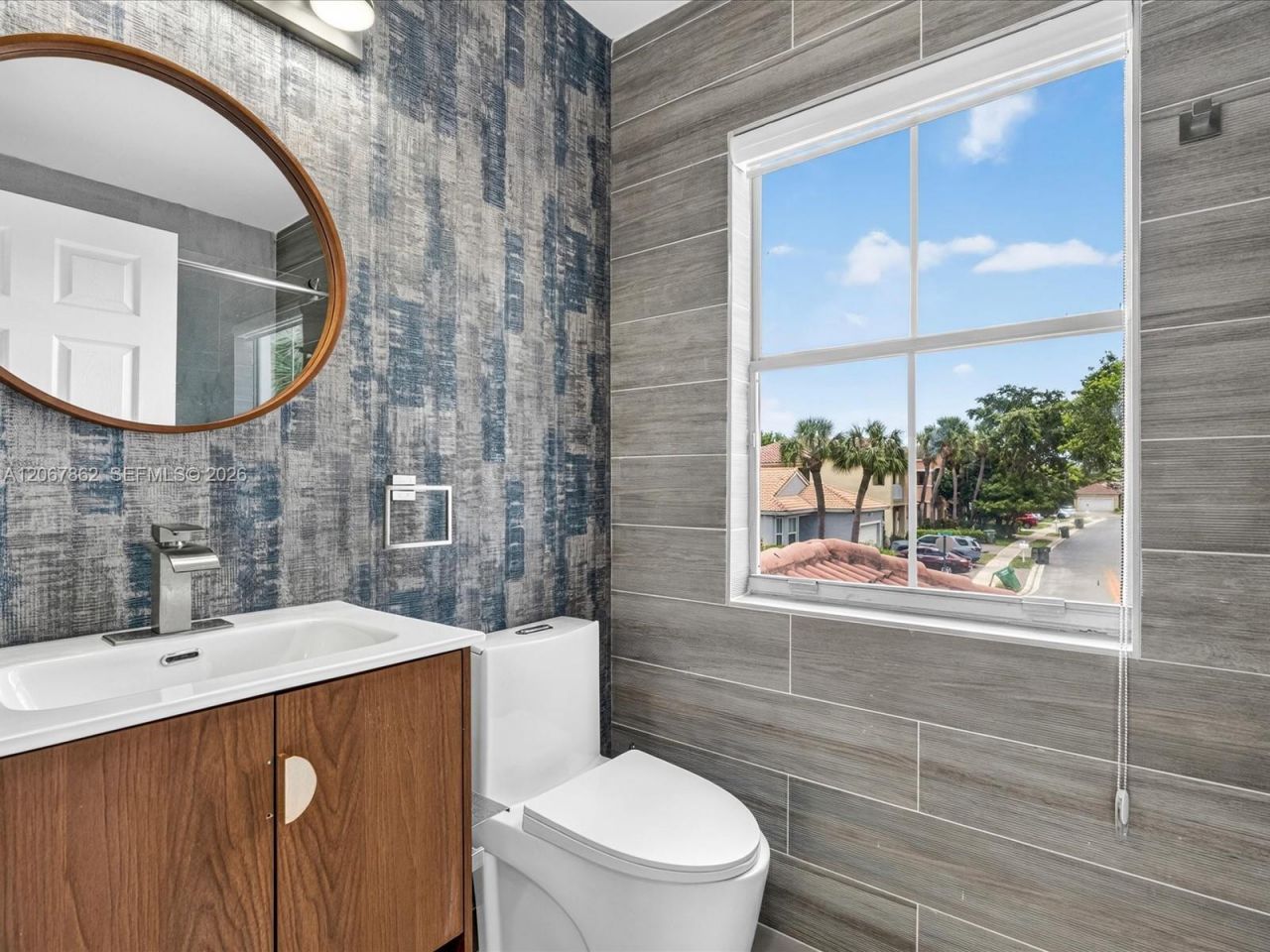 1800 NW 78th Ave, Pembroke Pines, FL 33024 Photo