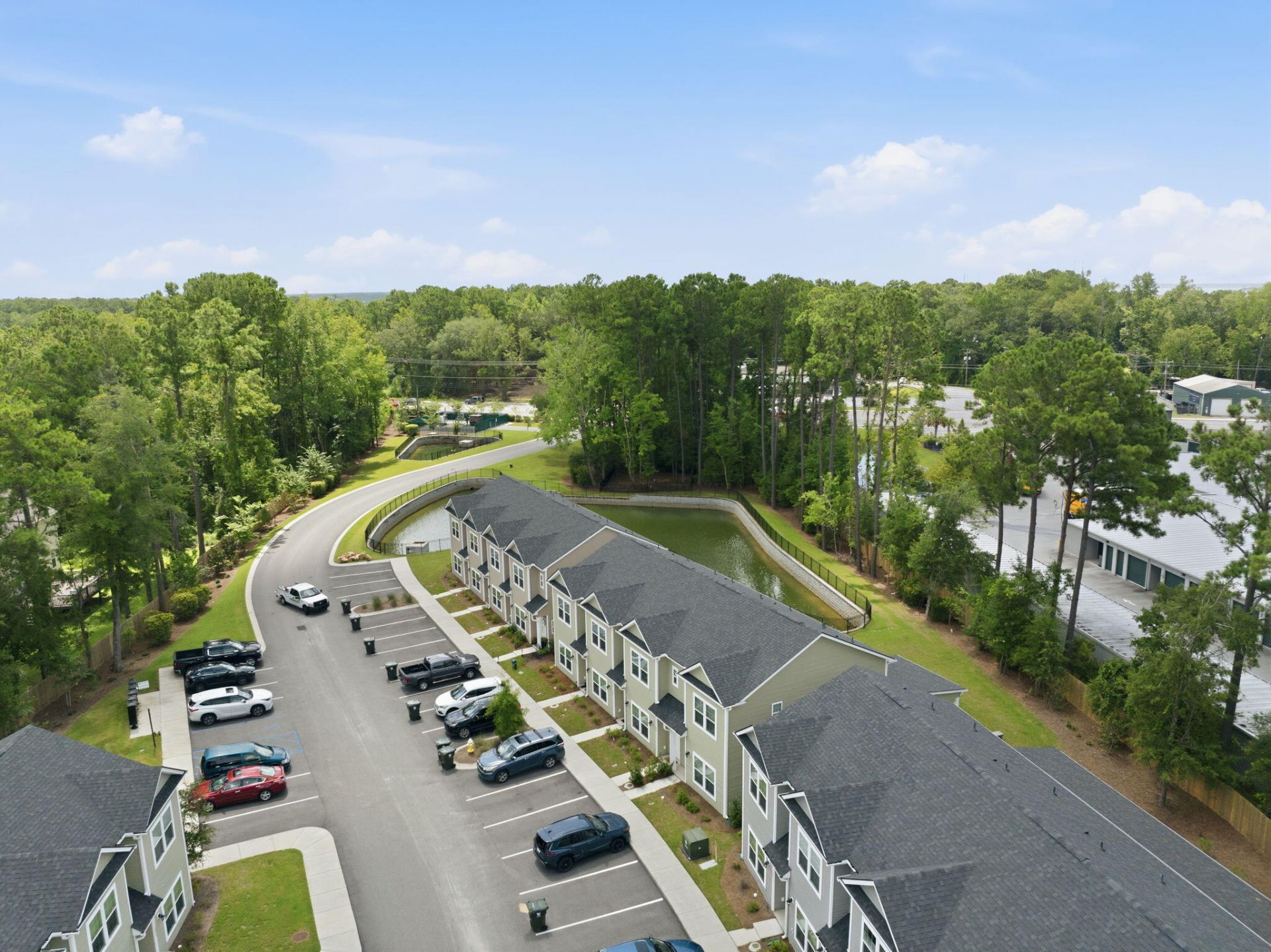201 Twin Rivers Drive Photo 14
