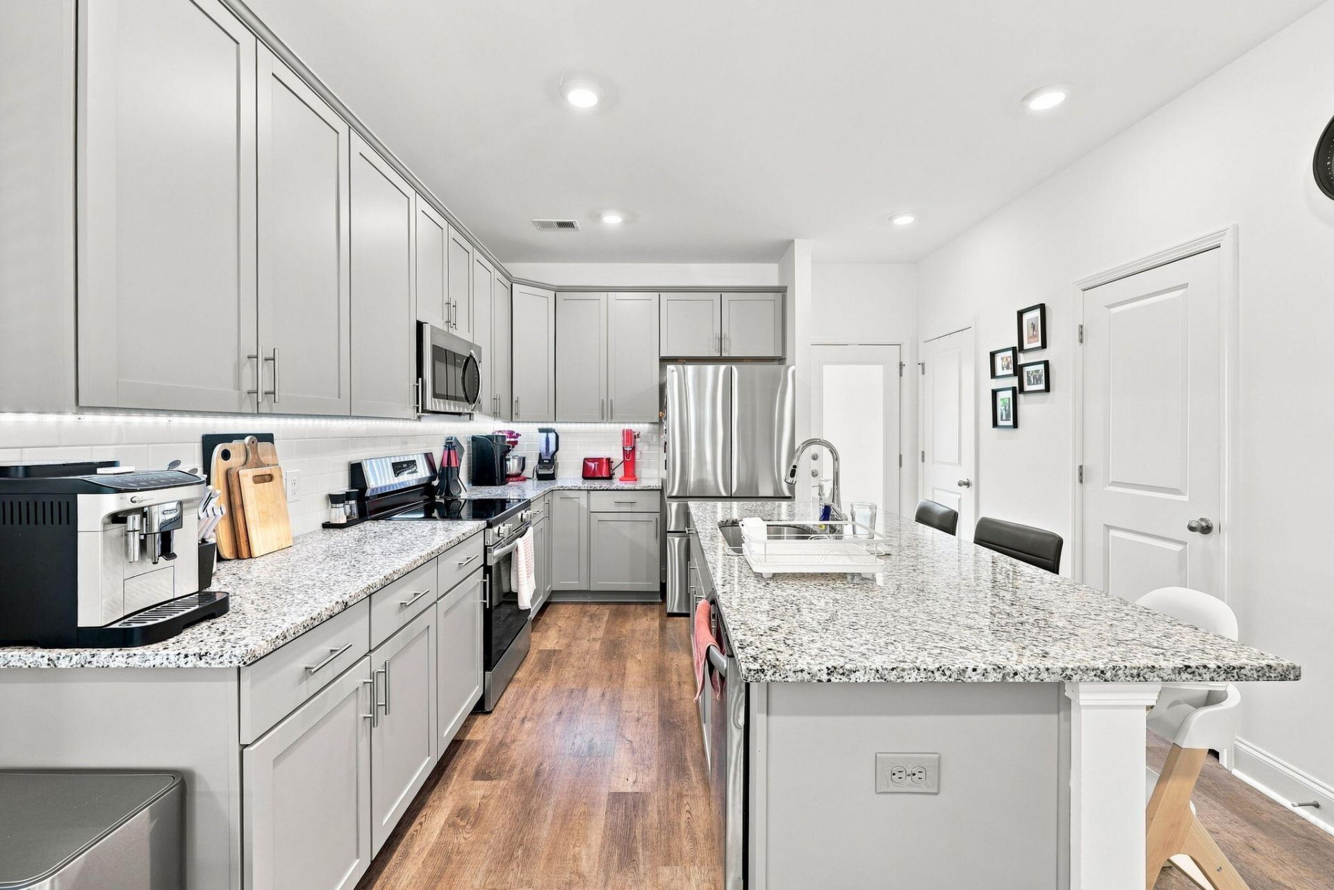 201 Twin Rivers Drive Photo 26