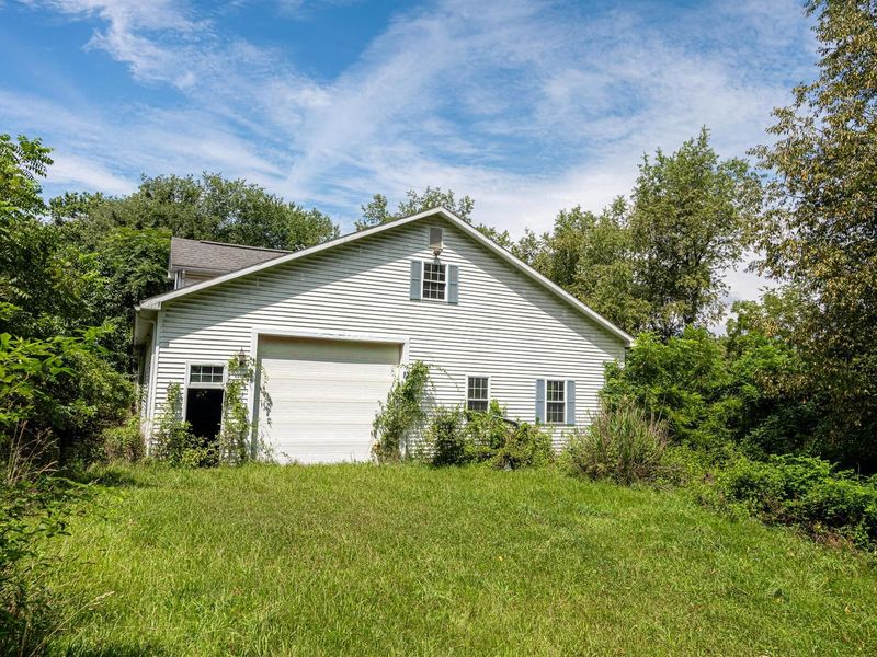2001 Cambridge Road, Coshocton, OH 43812 Photo 20