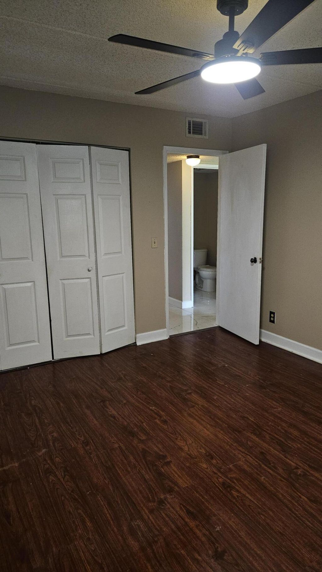 300 Village Green Circle S, Unit 114, Palm Springs, FL 33461 Photo
