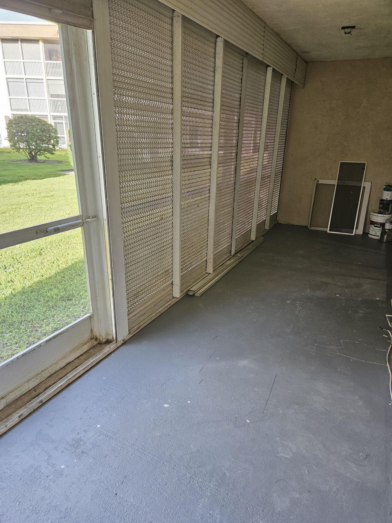 300 Village Green Circle S, Unit 114, Palm Springs, FL 33461 Photo