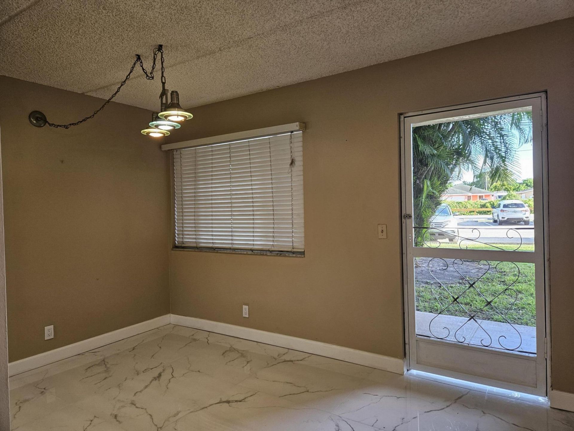 300 Village Green Circle S, Unit 114, Palm Springs, FL 33461 Photo