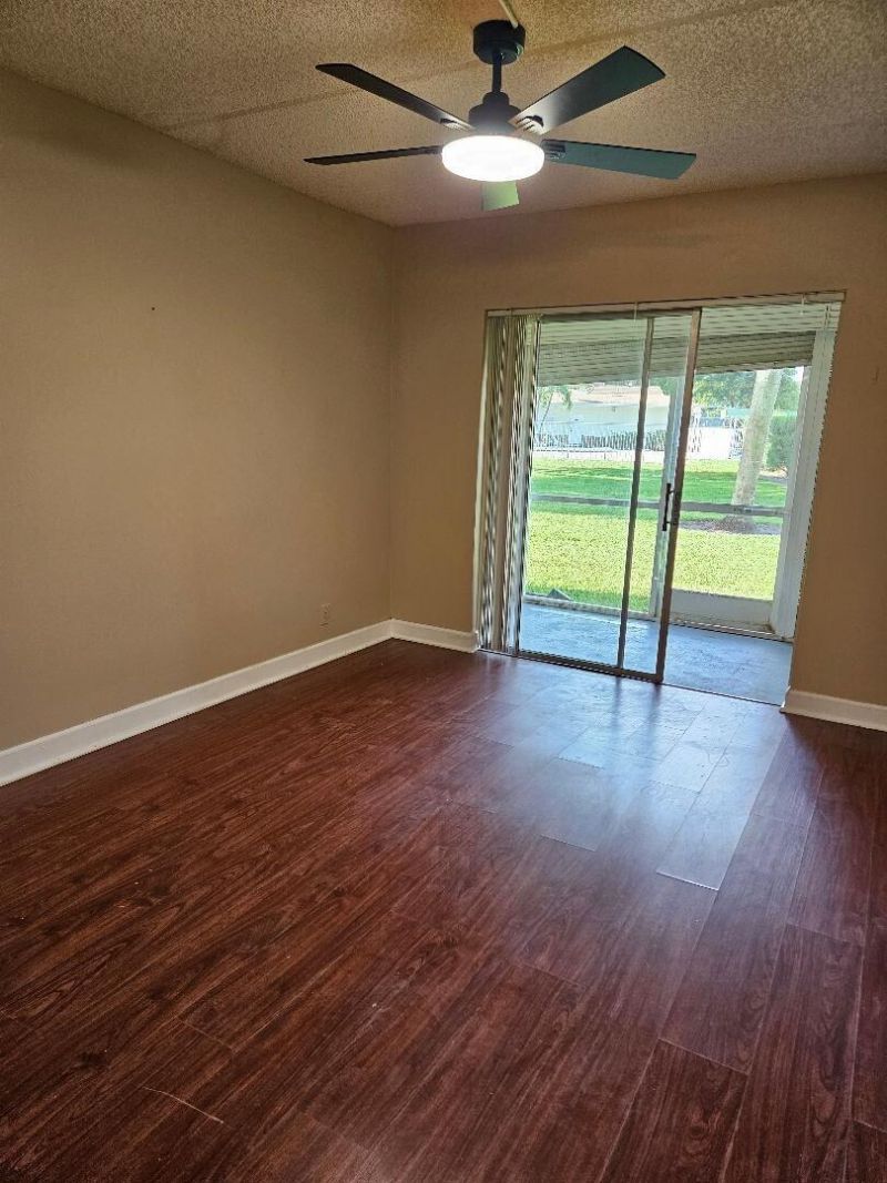 300 Village Green Circle S, Unit 114, Palm Springs, FL 33461 Photo
