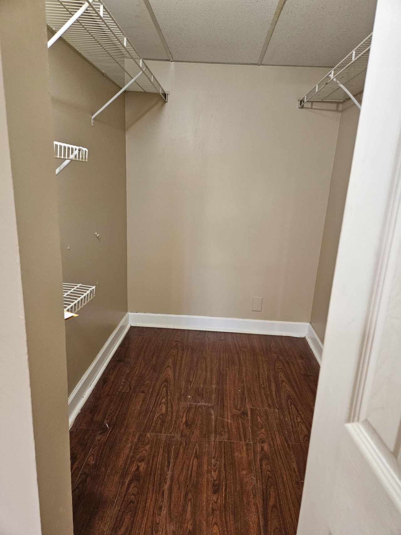 300 Village Green Circle S, Unit 114, Palm Springs, FL 33461 Photo
