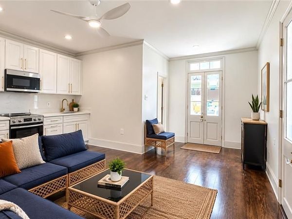 618 DAUPHINE Street, Unit 1A, New Orleans, LA 70112