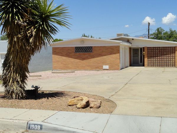 1908 Ridgecrest Drive SE, Albuquerque, NM 87108
