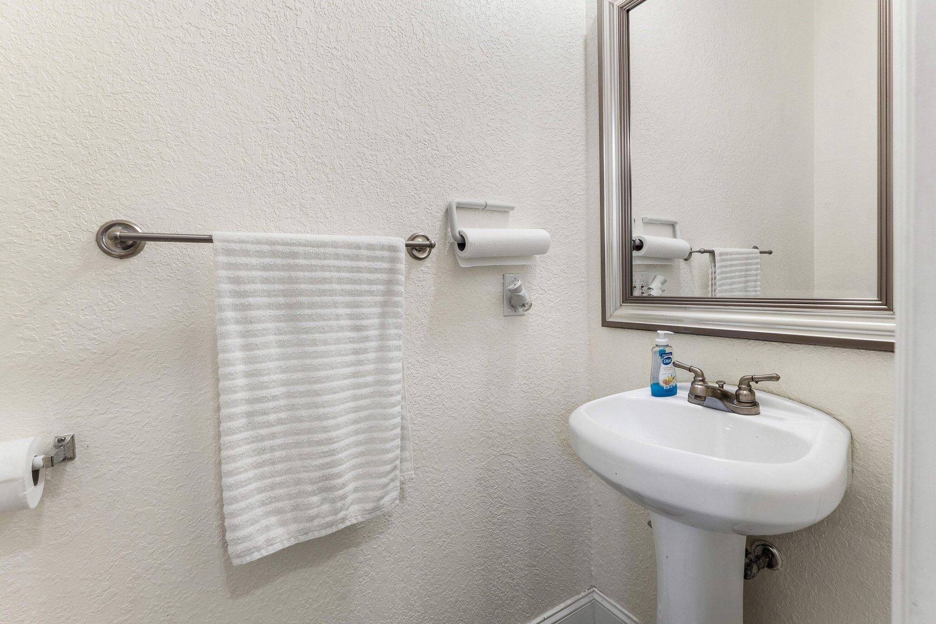 6112 NW Ginger Lane, Port Saint Lucie, FL 34986 Photo
