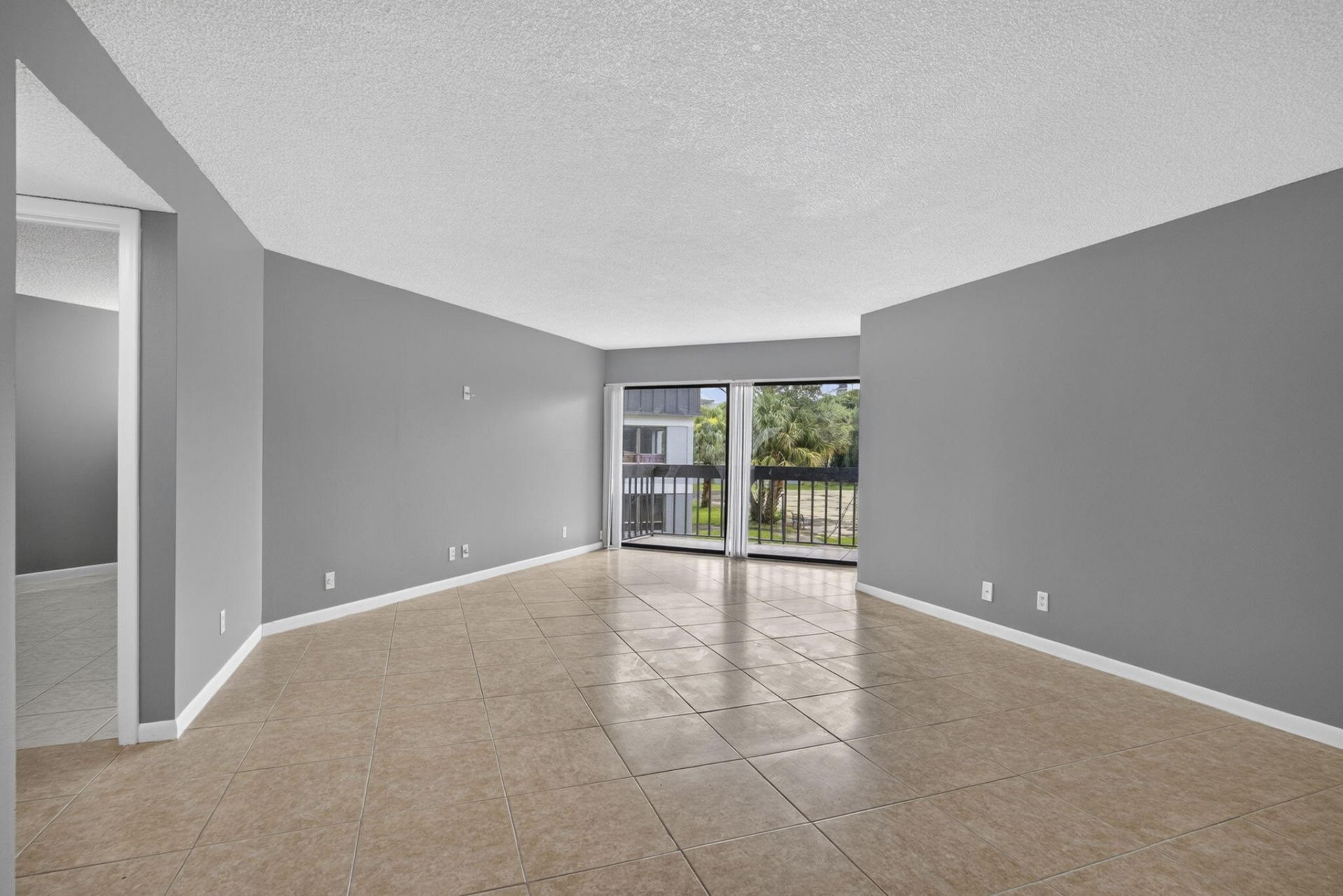 1900 N Congress Avenue, Unit 201, West Palm Beach, FL 33401 Photo