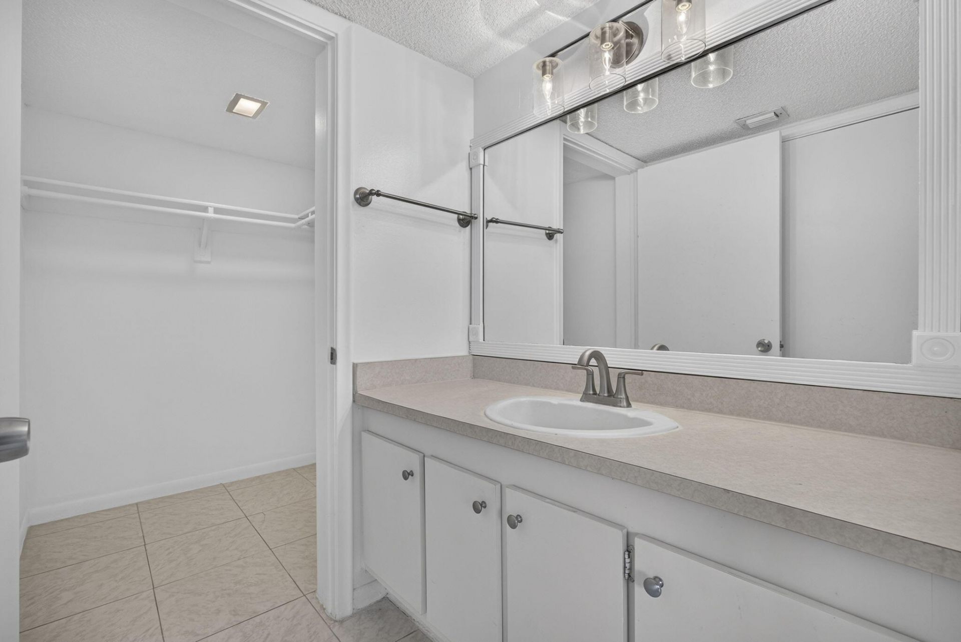 1900 N Congress Avenue, Unit 201, West Palm Beach, FL 33401 Photo