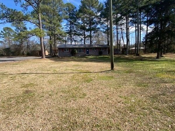 121 Sunset Drive NE, Calhoun, GA 30701