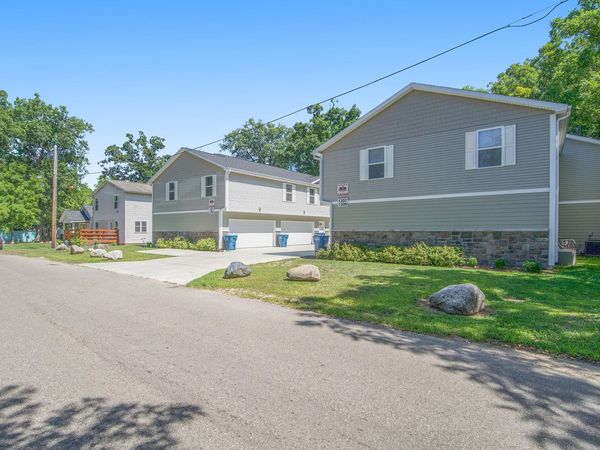 1201 Kimbark Avenue, Kalamazoo, MI 49006