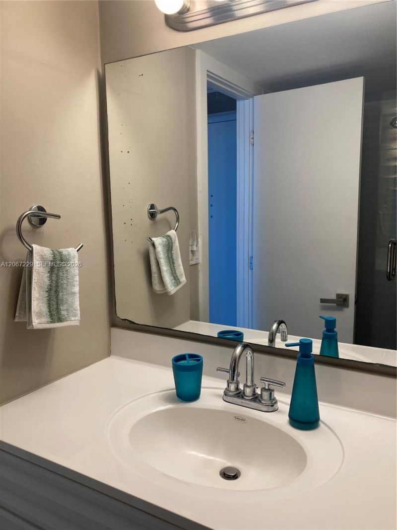 5701 Collins Ave , Unit 1003, Miami Beach, FL 33140 Photo