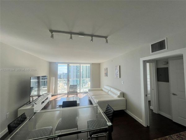 1155 Brickell Bay Dr, Unit 1607, Miami, FL 33131
