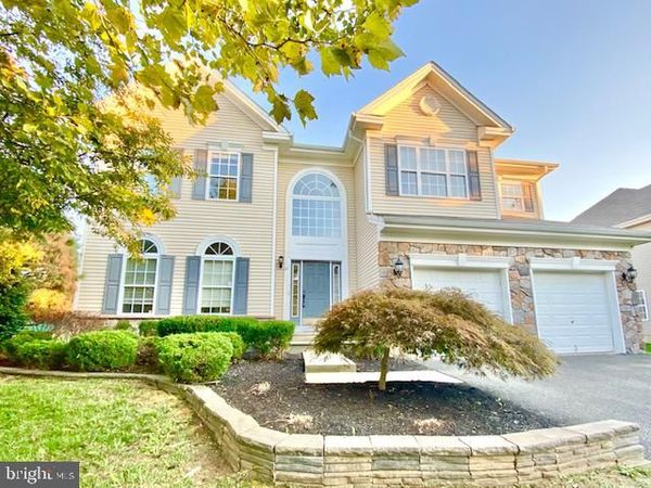 24 SKURKA COURT, SAYREVILLE, NJ 08872