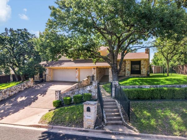 7644 PARKVIEW CIR, Austin, TX 78731