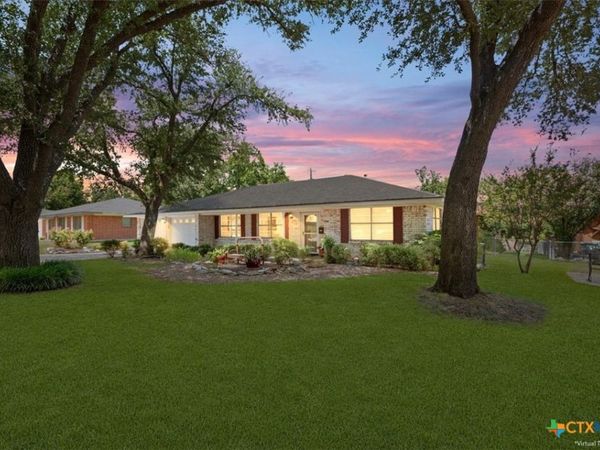 302 E Upshaw Avenue , Temple, TX 76501
