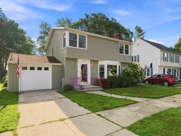 2815 School STREET, Two Rivers, WI 54241